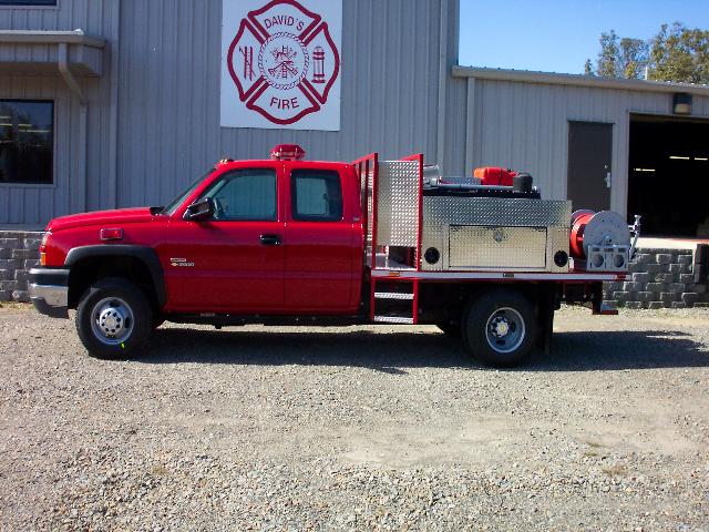 Flatbed Brush Truck with Walkway, Left Side